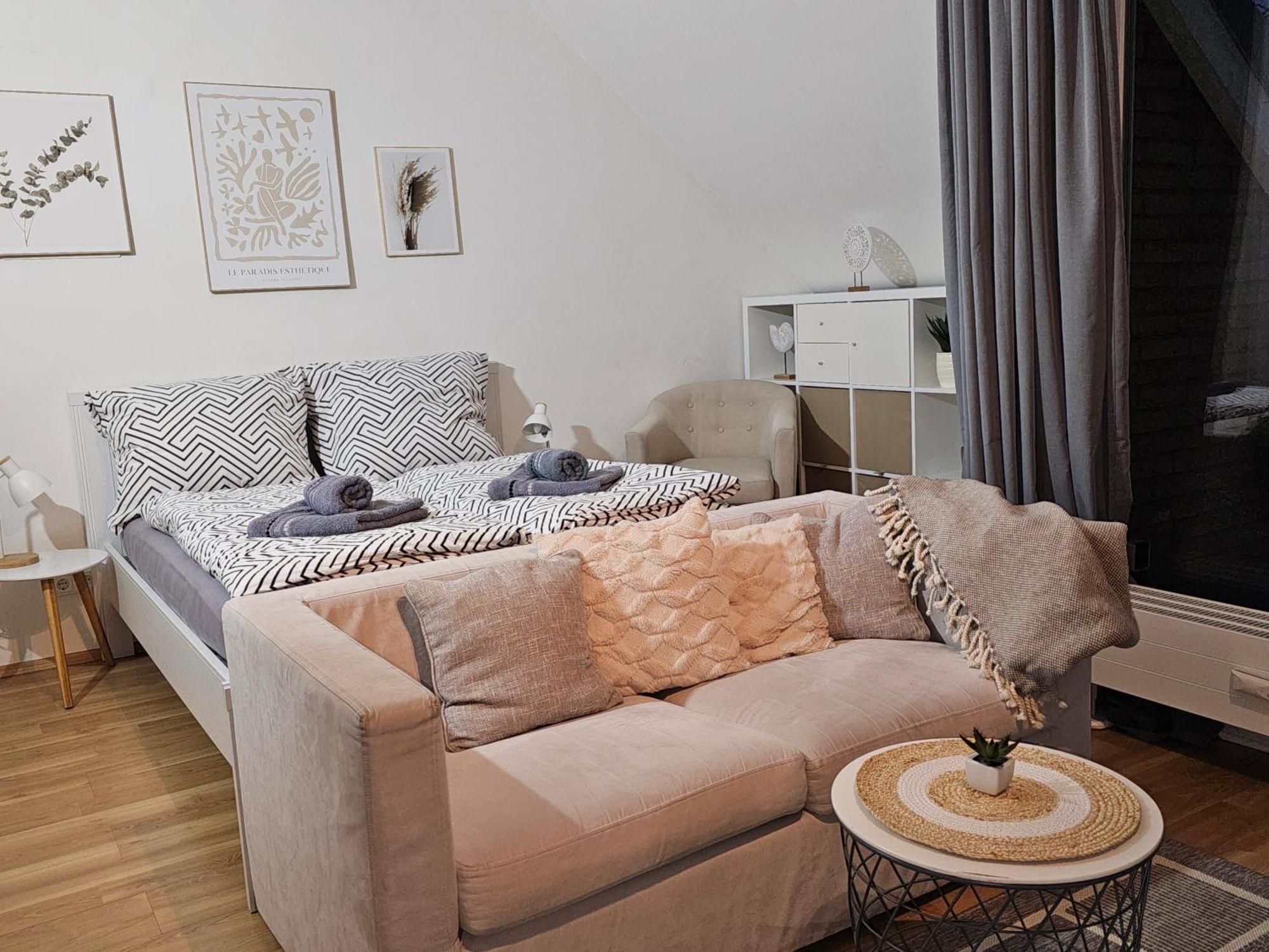 Modern Studio Near Duesseldorf Airport & Messe/Fair ميربش المظهر الخارجي الصورة